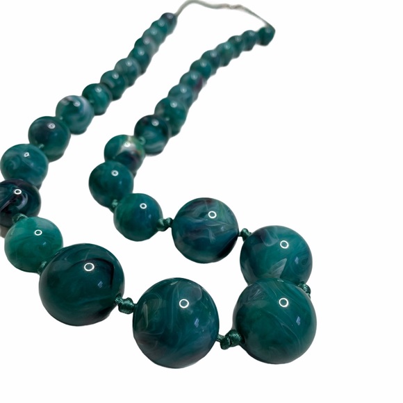 Vintage Jewelry - {VINTAGE} BLUE MARBLING STATEMENT NECKLACE